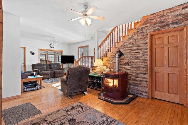 309 S WARRINGTON AVENUE, Cecil, WI 54111