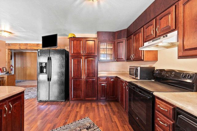 309 S WARRINGTON AVENUE, Cecil, WI 54111