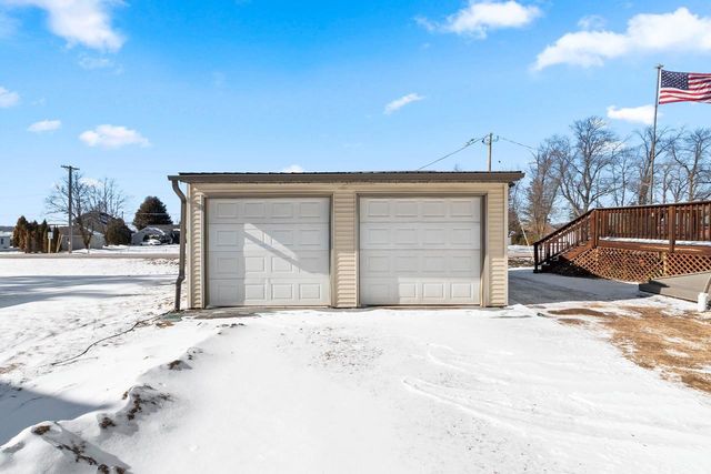 309 S WARRINGTON AVENUE, Cecil, WI 54111