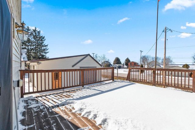 309 S WARRINGTON AVENUE, Cecil, WI 54111