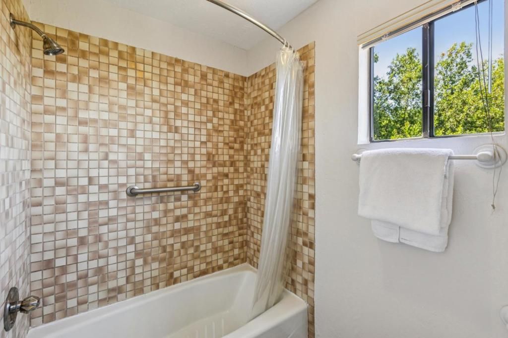 Image 13 of property listing at 16490 Wood Acres Road, Los Gatos, CA 95030