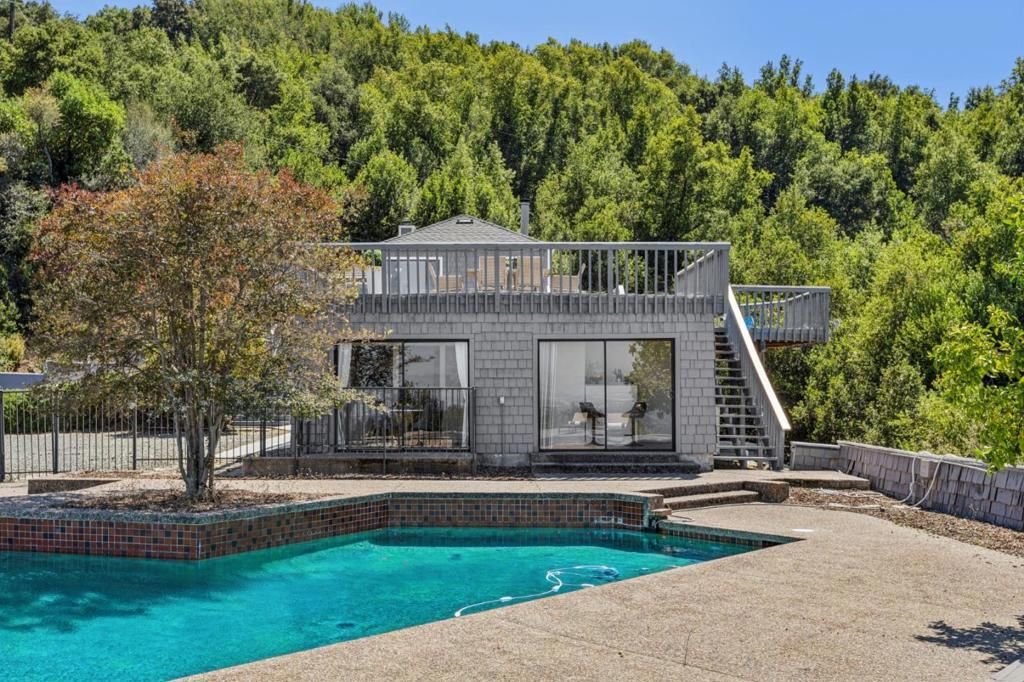 Image 26 of property listing at 16490 Wood Acres Road, Los Gatos, CA 95030