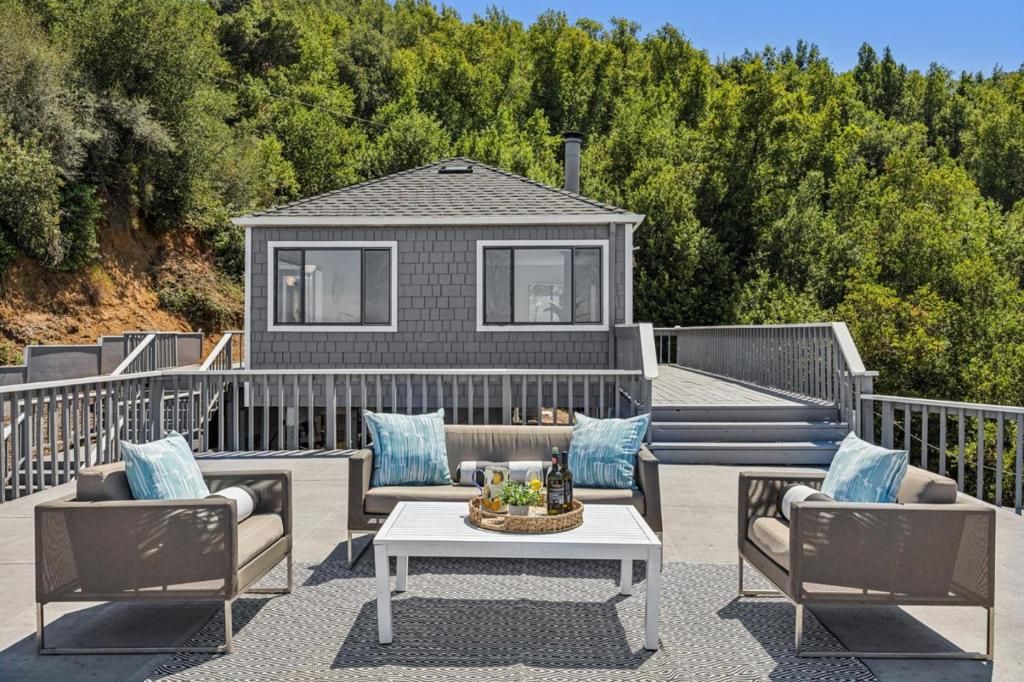 Image 30 of property listing at 16490 Wood Acres Road, Los Gatos, CA 95030