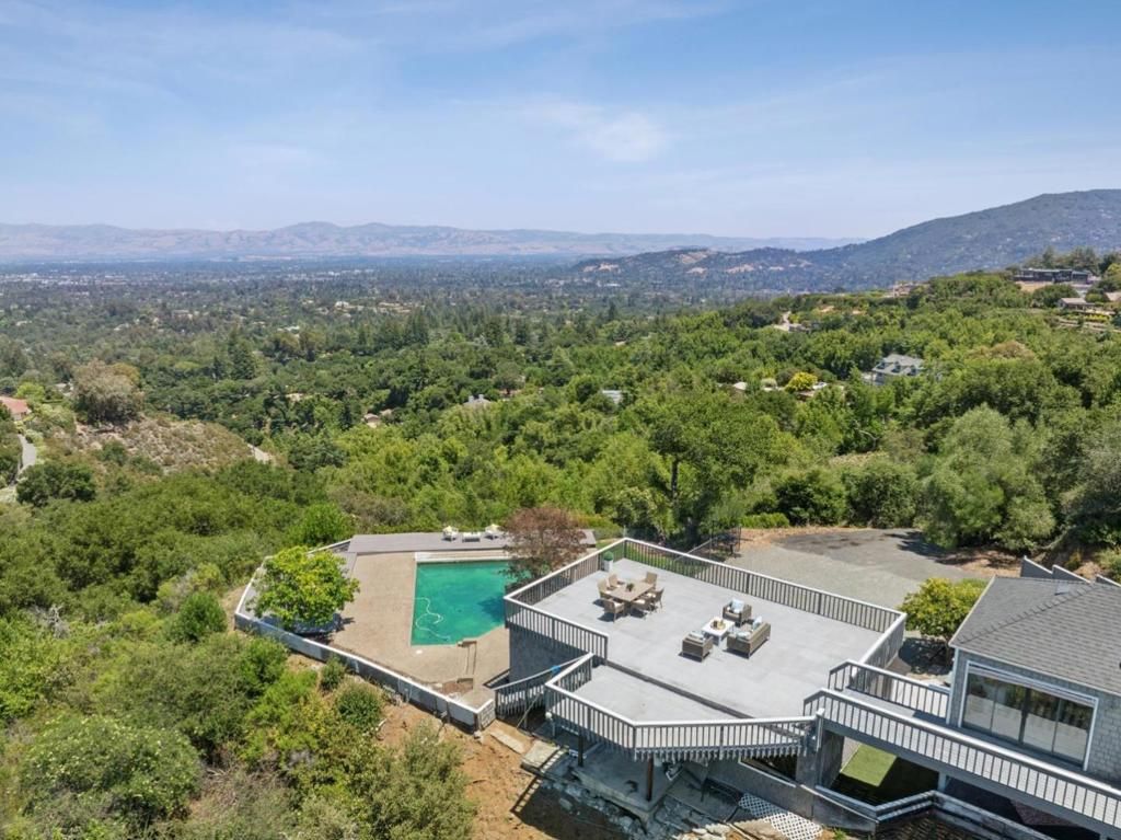 Image 37 of property listing at 16490 Wood Acres Road, Los Gatos, CA 95030