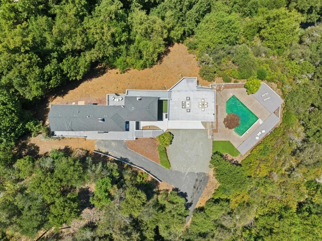 Image 39 of property listing at 16490 Wood Acres Road, Los Gatos, CA 95030