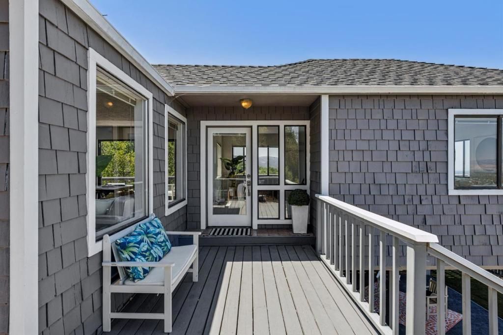 Image 4 of property listing at 16490 Wood Acres Road, Los Gatos, CA 95030