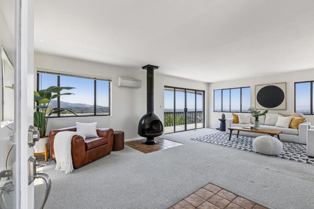 Image 5 of property listing at 16490 Wood Acres Road, Los Gatos, CA 95030
