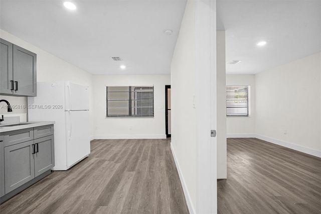 1730 Acapulco Dr 3B, Miramar, FL 33023