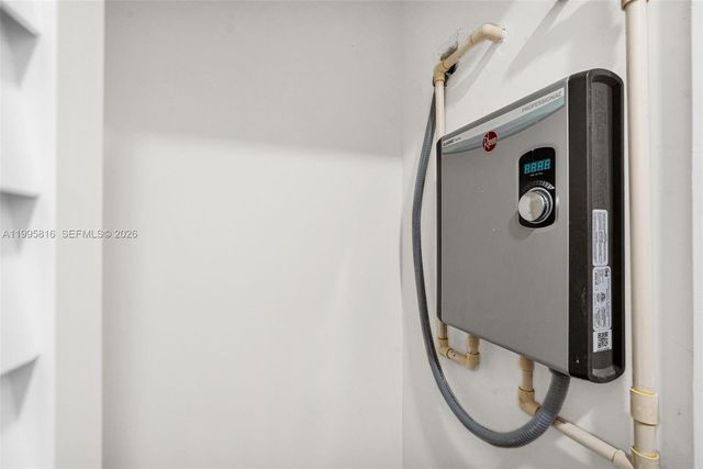 1730 Acapulco Dr 3B, Miramar, FL 33023