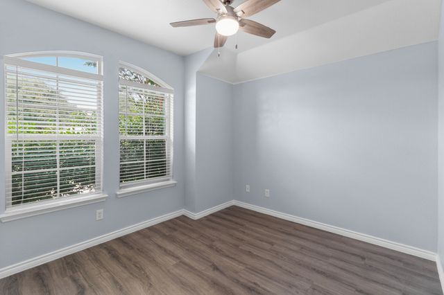 945 Jodie Drive, Weatherford, TX 76087