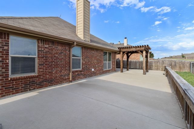 945 Jodie Drive, Weatherford, TX 76087