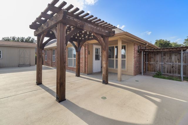 945 Jodie Drive, Weatherford, TX 76087