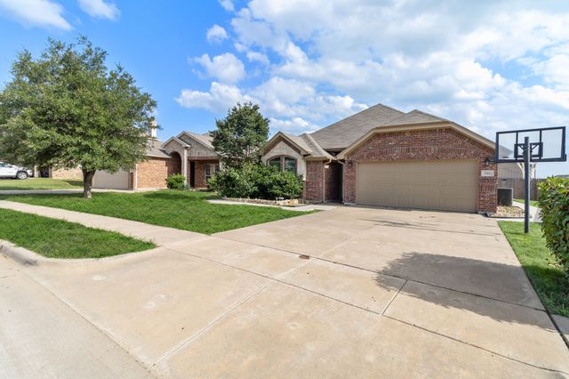 945 Jodie Drive, Weatherford, TX 76087