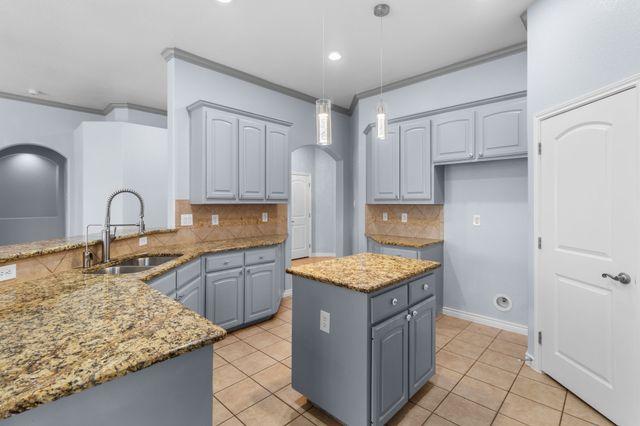 945 Jodie Drive, Weatherford, TX 76087