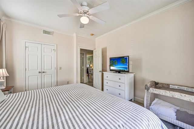 7000 Seawall Boulevard 811, Galveston, TX 77551