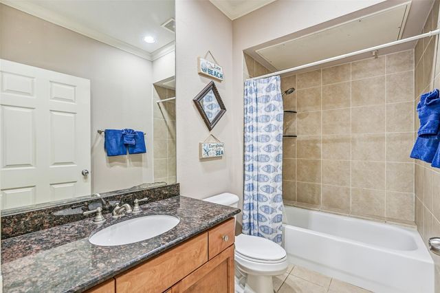 7000 Seawall Boulevard 811, Galveston, TX 77551