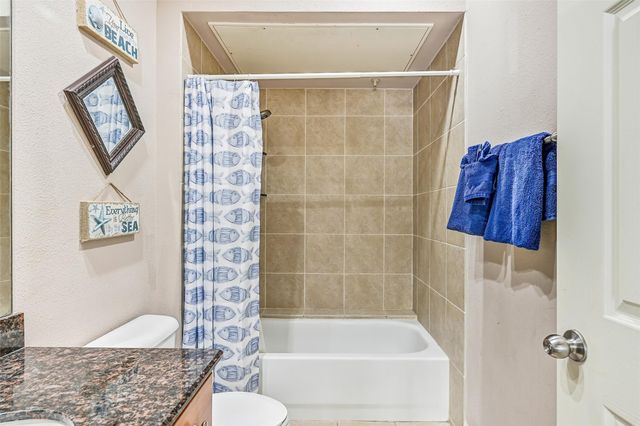7000 Seawall Boulevard 811, Galveston, TX 77551