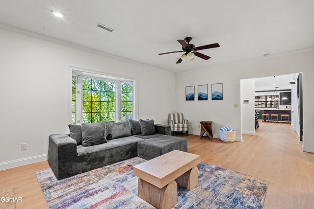 2803 Mary Ridge Farm Road, Sevierville, TN 37862