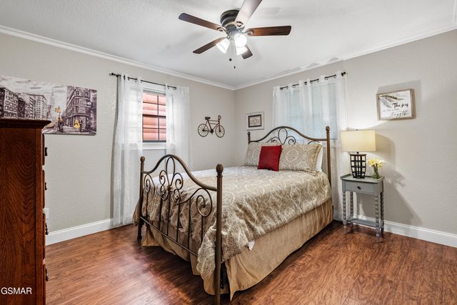 2803 Mary Ridge Farm Road, Sevierville, TN 37862