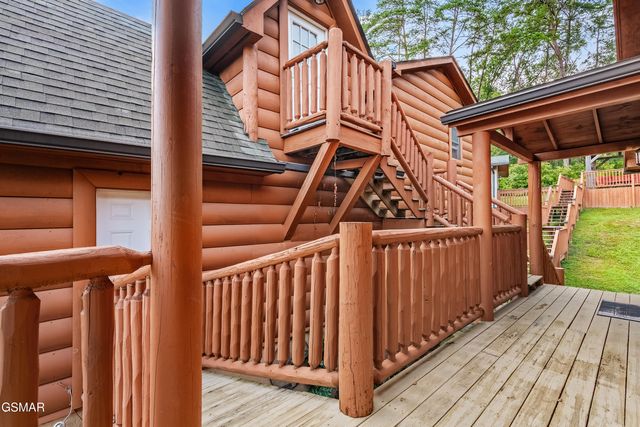 2803 Mary Ridge Farm Road, Sevierville, TN 37862