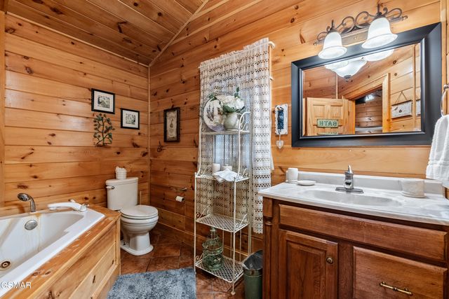 2803 Mary Ridge Farm Road, Sevierville, TN 37862