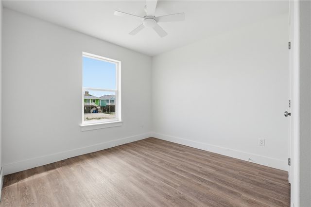 123 Flounder Dr, Port Aransas, TX 78373