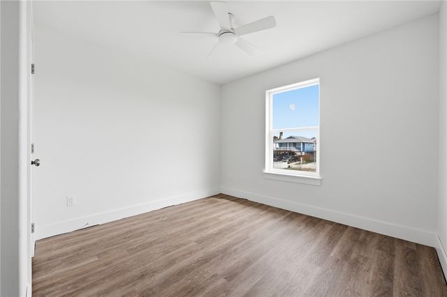 123 Flounder Dr, Port Aransas, TX 78373