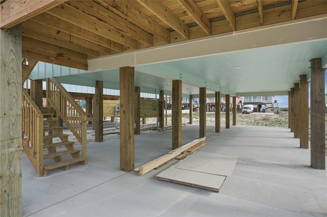 123 Flounder Dr, Port Aransas, TX 78373