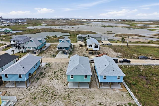 123 Flounder Dr, Port Aransas, TX 78373