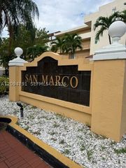 8840 Fontainebleau Blvd 303, Miami, FL 33172