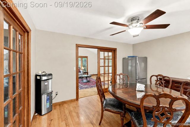 1192 Nicklaus Drive, Troy, MI 48085