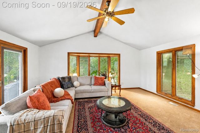 1192 Nicklaus Drive, Troy, MI 48085