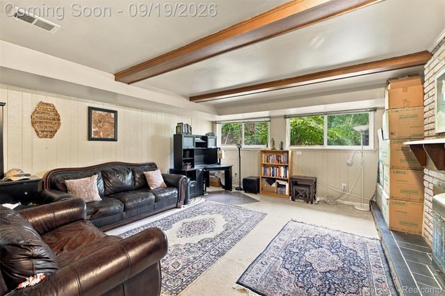 1192 Nicklaus Drive, Troy, MI 48085