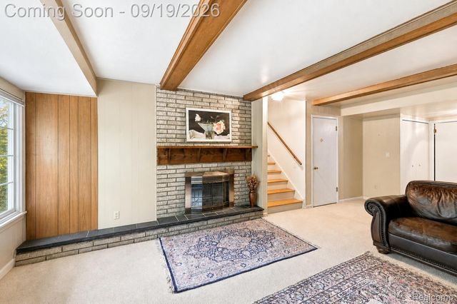 1192 Nicklaus Drive, Troy, MI 48085