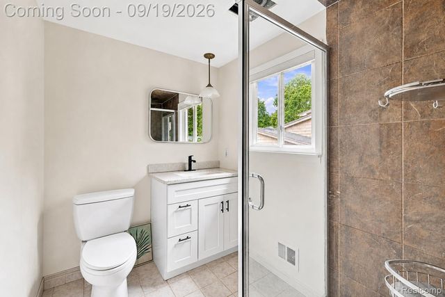 1192 Nicklaus Drive, Troy, MI 48085