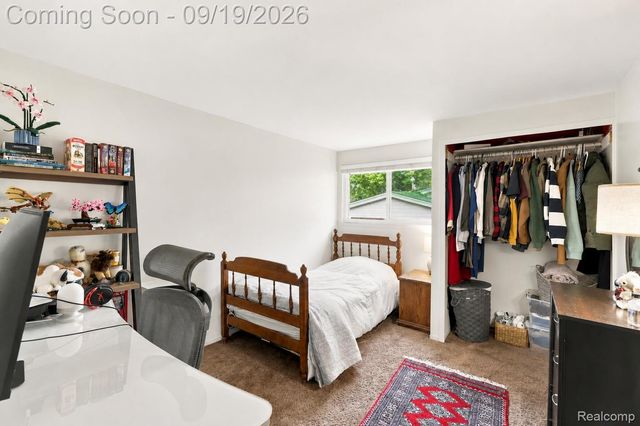 1192 Nicklaus Drive, Troy, MI 48085
