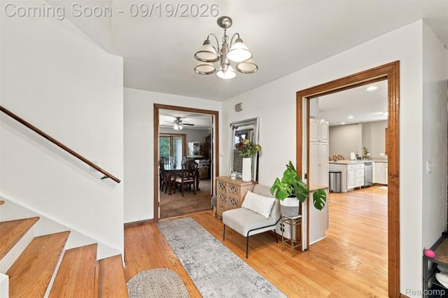 1192 Nicklaus Drive, Troy, MI 48085
