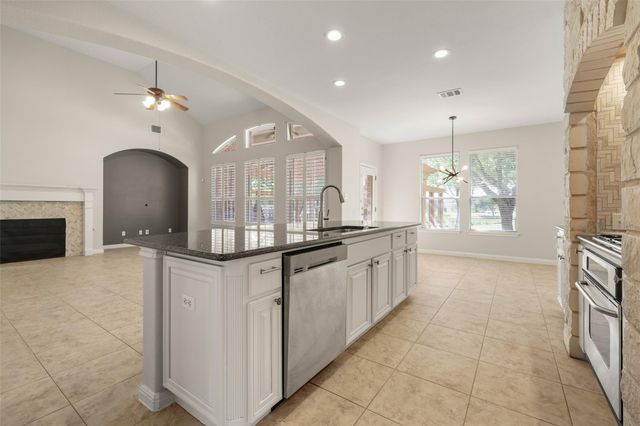 715 Wood Mesa CT, Round Rock, TX 78665