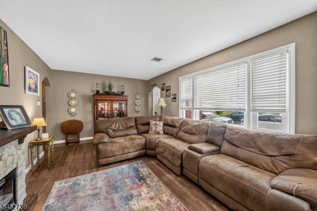 129 Belmohr St, Belleville Twp., NJ 07109 — photo 4