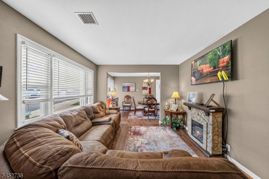 129 Belmohr St, Belleville Twp., NJ 07109 — photo 5