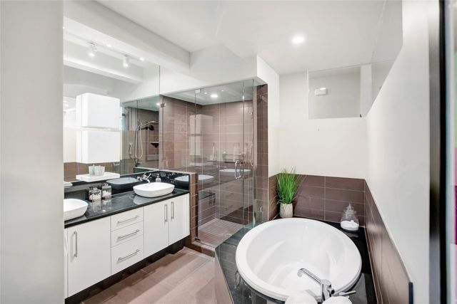 2600 W 7th Street 2454, Fort Worth, TX 76107
