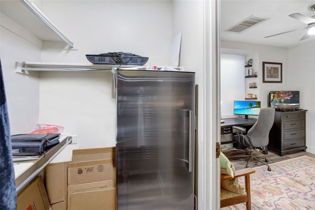 2600 W 7th Street 2454, Fort Worth, TX 76107