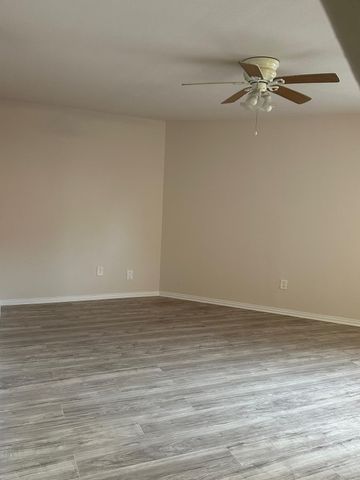 9809 Walnut Street E 107, Dallas, TX 75243