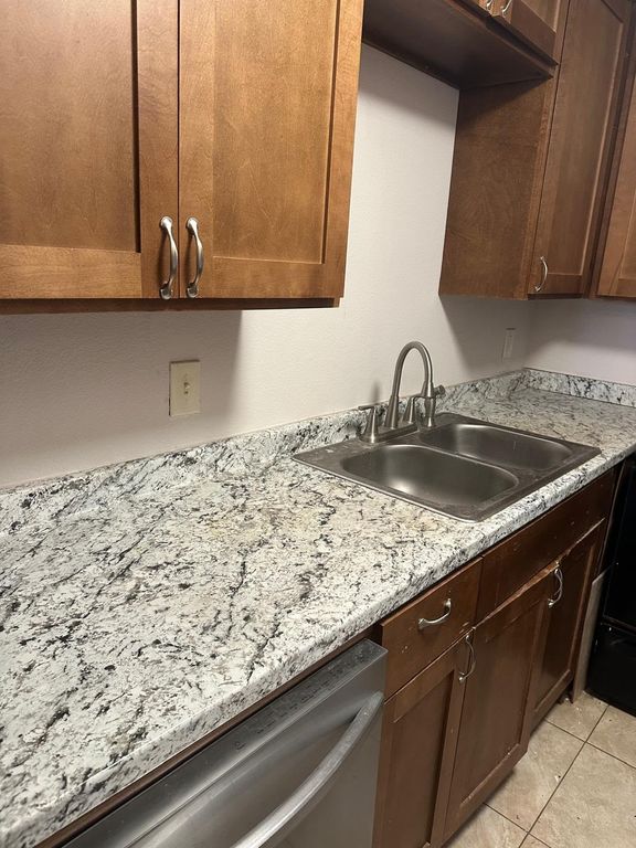 9809 Walnut Street E 107, Dallas, TX 75243