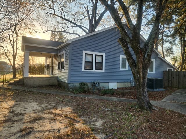 2913 Honeysuckle Lane, Russellville, AR 72801