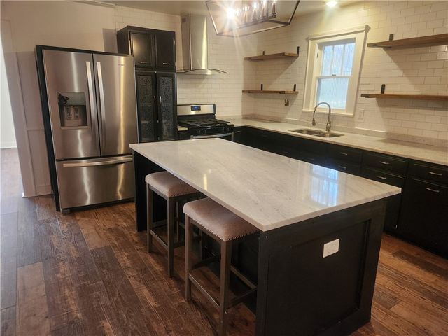 2913 Honeysuckle Lane, Russellville, AR 72801