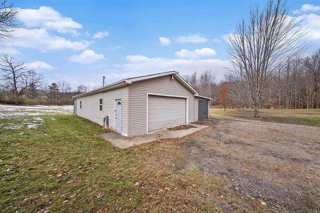120 W Liberty Road, Clarklake, MI 49234