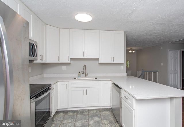 6428 BEAR CT, Waldorf, MD 20603