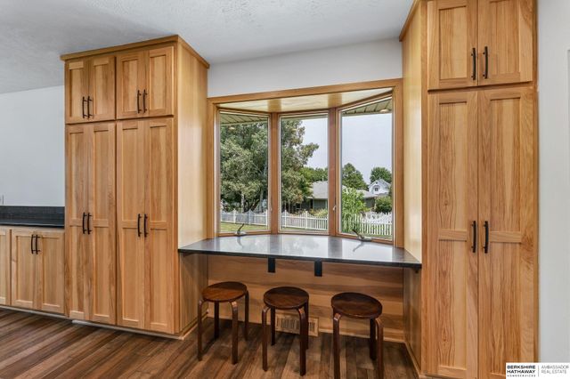 1235 S 169th Street, Omaha, NE 68130