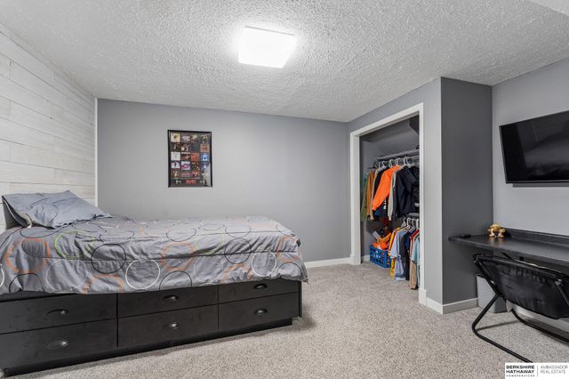 1235 S 169th Street, Omaha, NE 68130